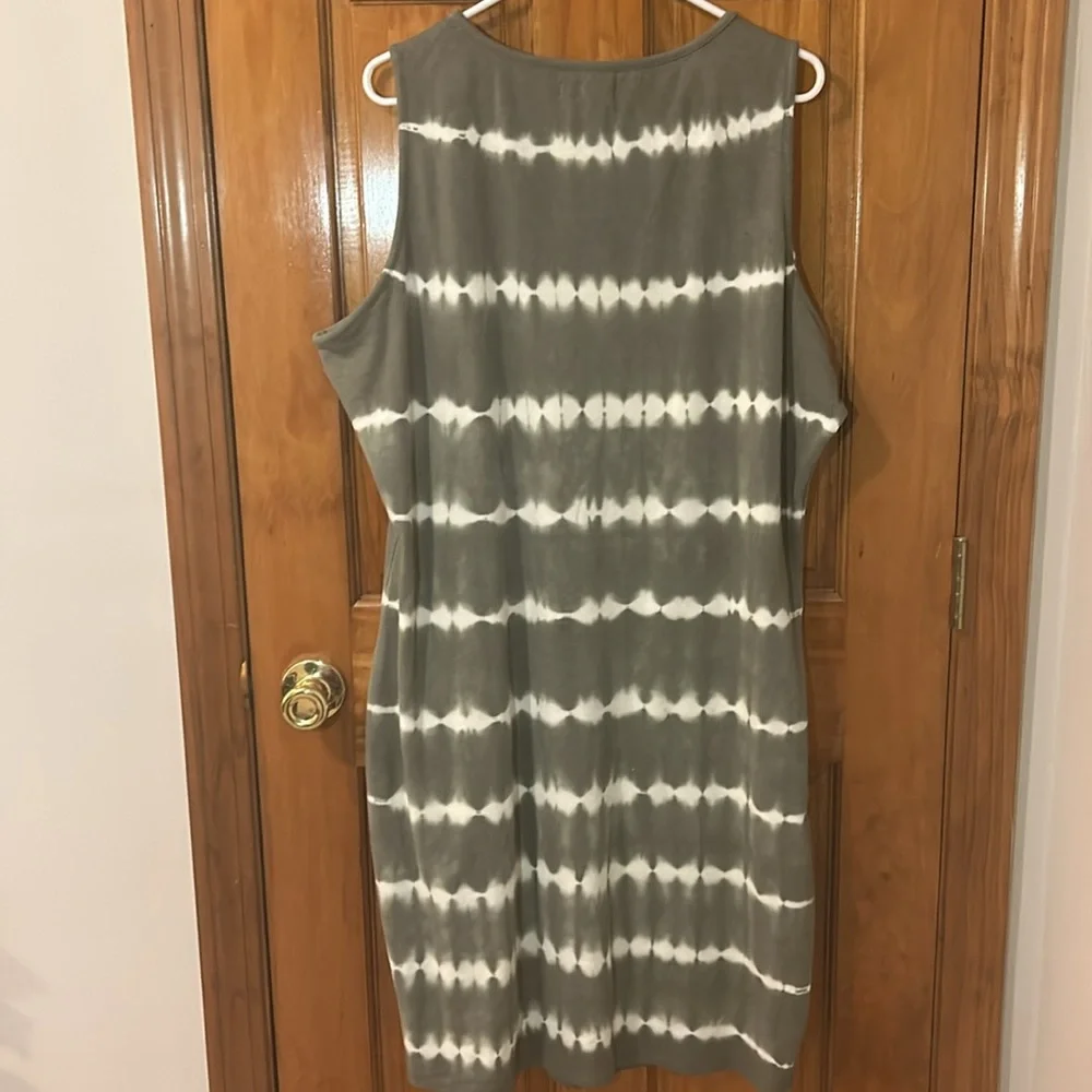 Lane Bryant Plus Tie Dye Dress - Picture 5 of 6